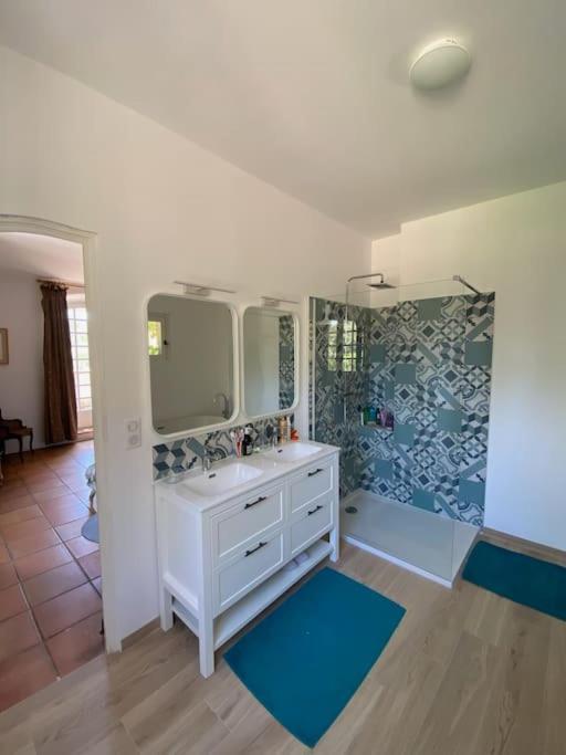 Villa Provencale Familiale Avec Piscine Grimaud Extérieur photo